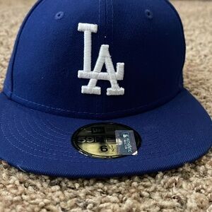 New never worn with stickers still on Los Angeles Dodgers on-field hat 6 1/2